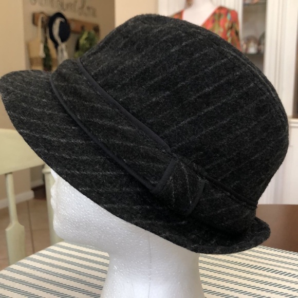 1989 Place Gray Striped Fedora Hat   B123 - Picture 1 of 10